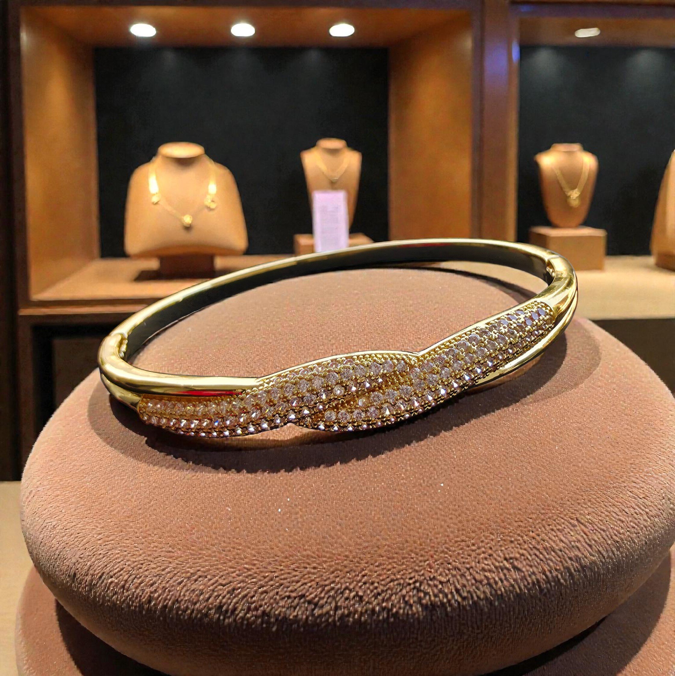 Kizara Eternal Lovers Knot Cuff – Anti-Tarnish Infinity Bracelet - Image 2