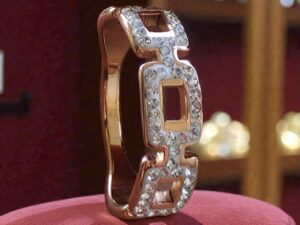Kizara Celestial Chainlink Eternity Ring – Anti-Tarnish Gold CZ Band